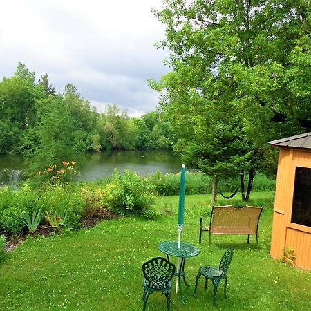 Motel Des Deux Lacs Waterloo Εξωτερικό φωτογραφία