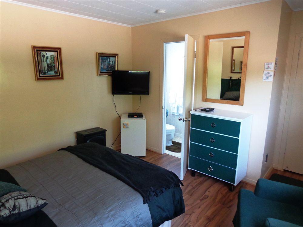 Motel Des Deux Lacs Waterloo Εξωτερικό φωτογραφία