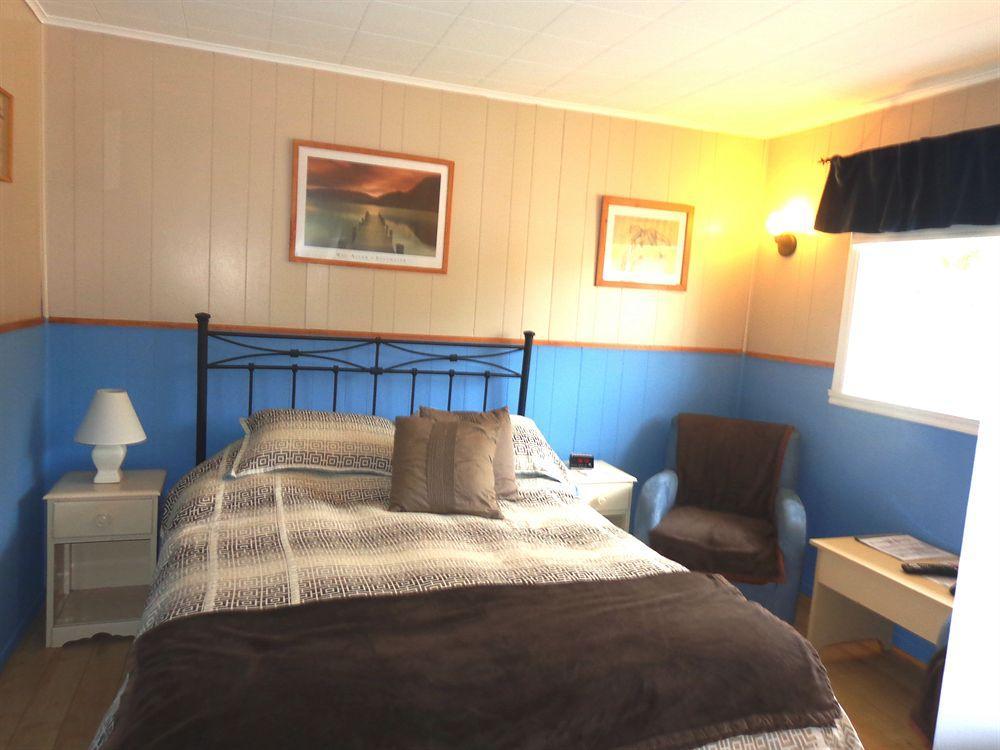 Motel Des Deux Lacs Waterloo Εξωτερικό φωτογραφία