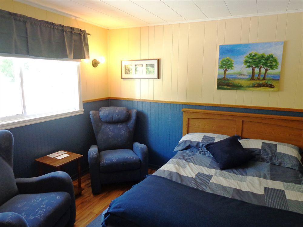 Motel Des Deux Lacs Waterloo Εξωτερικό φωτογραφία
