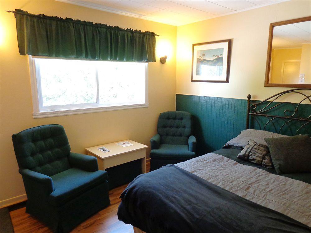 Motel Des Deux Lacs Waterloo Εξωτερικό φωτογραφία