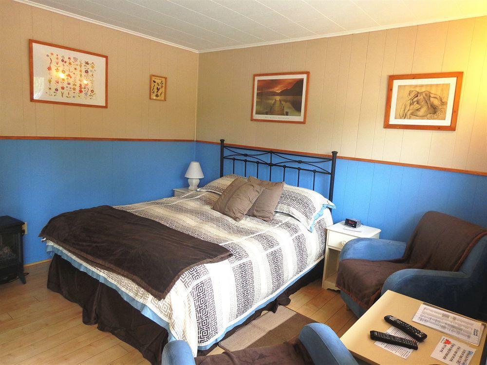 Motel Des Deux Lacs Waterloo Εξωτερικό φωτογραφία
