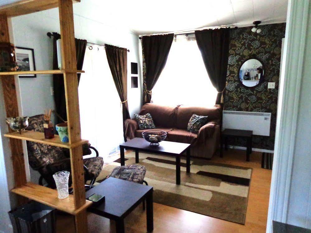 Motel Des Deux Lacs Waterloo Εξωτερικό φωτογραφία