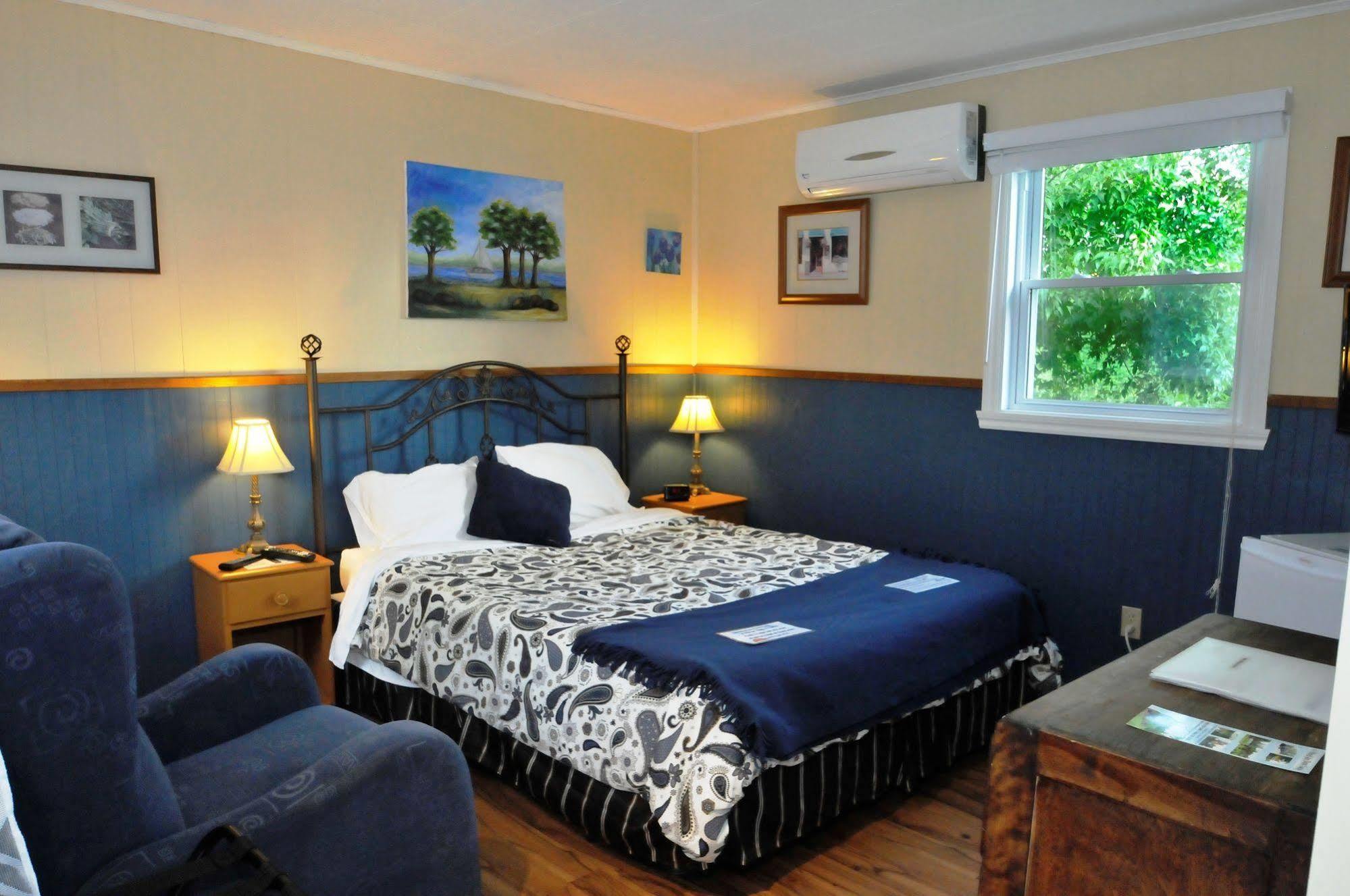 Motel Des Deux Lacs Waterloo Εξωτερικό φωτογραφία