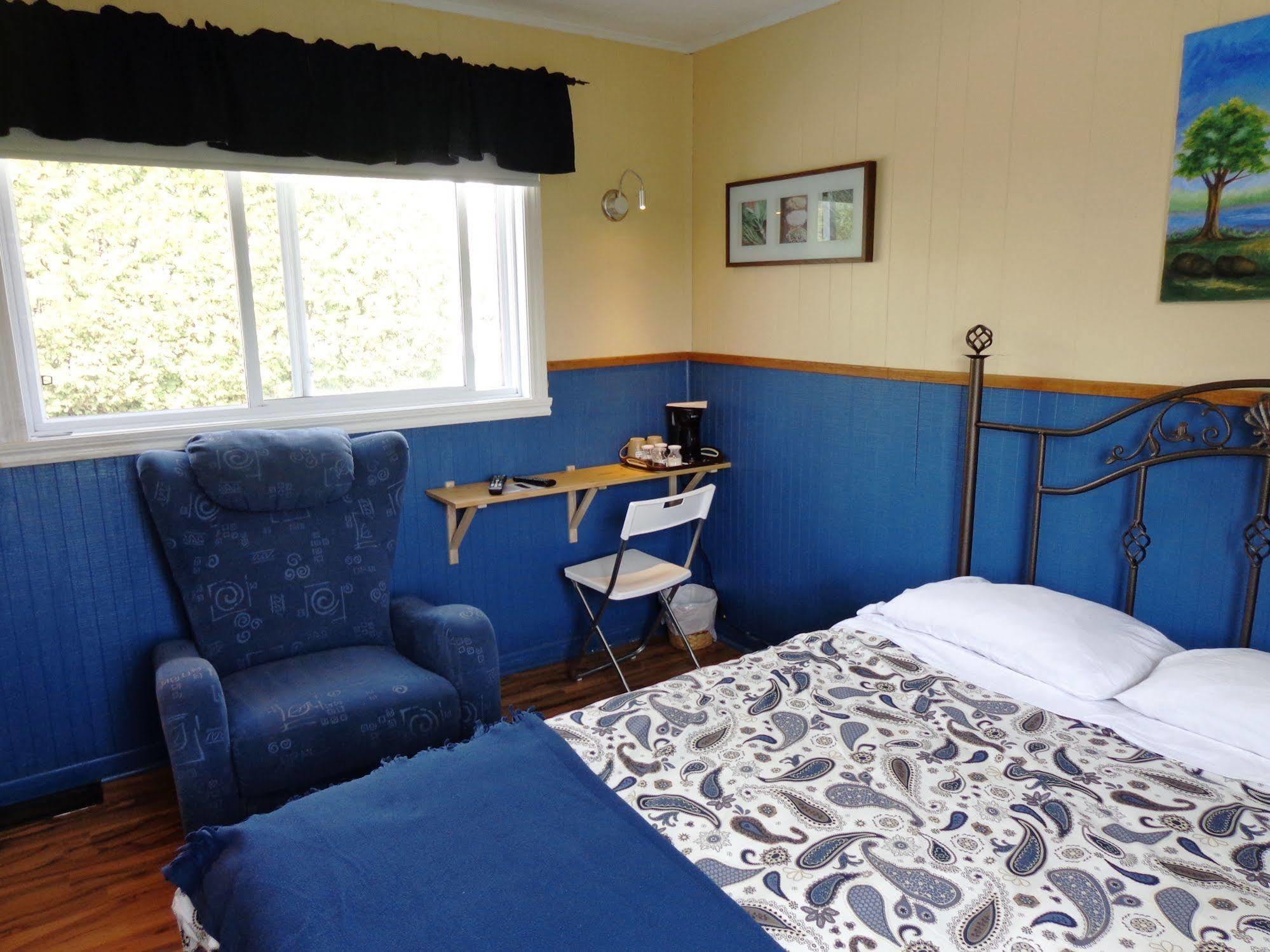 Motel Des Deux Lacs Waterloo Εξωτερικό φωτογραφία