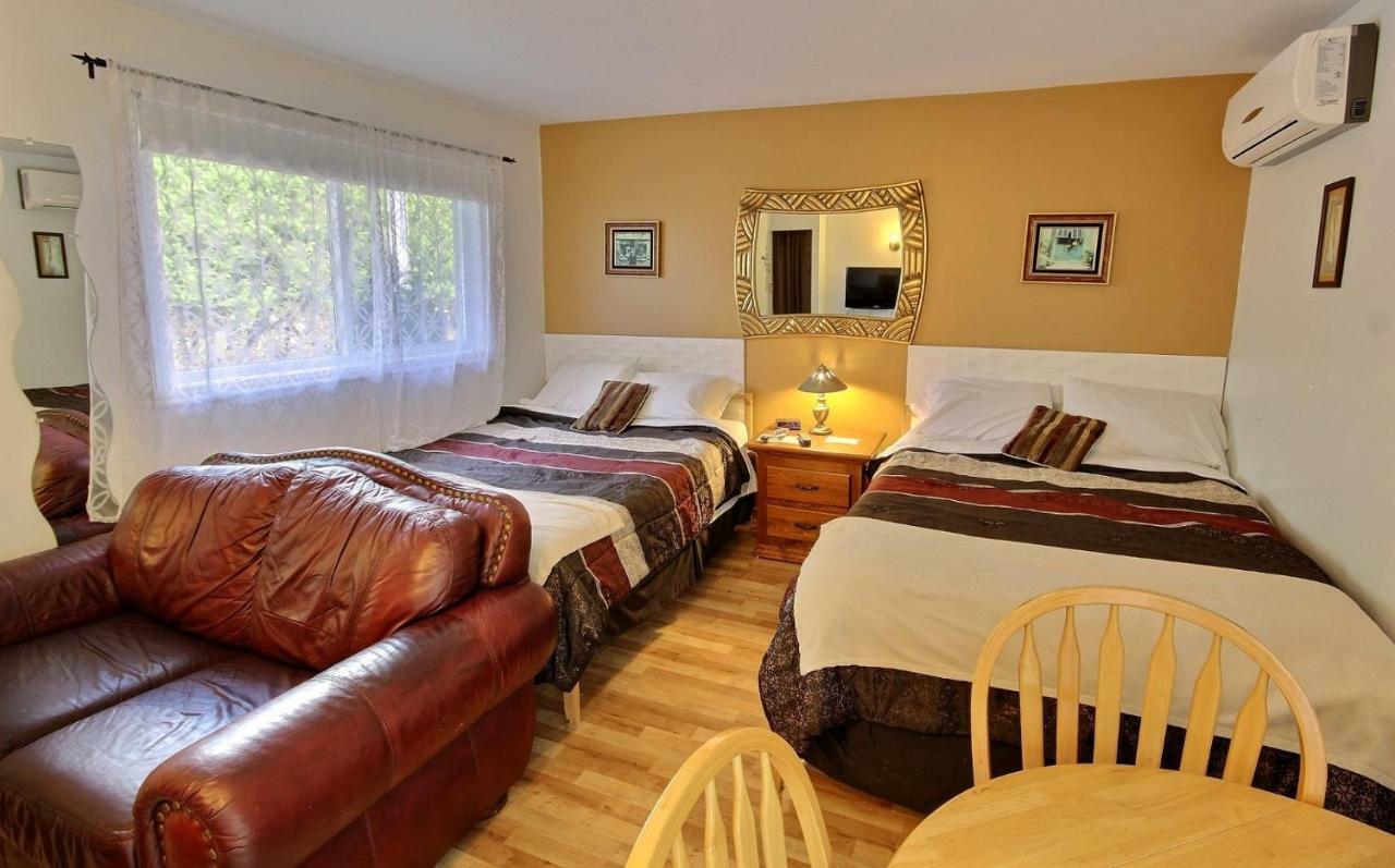 Motel Des Deux Lacs Waterloo Εξωτερικό φωτογραφία